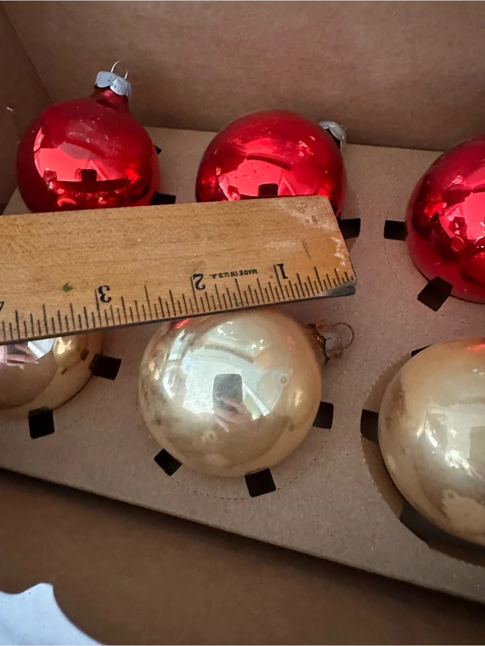 VINTAGE BOX OF 6 MERCURY GLASS ORNAMENTS 